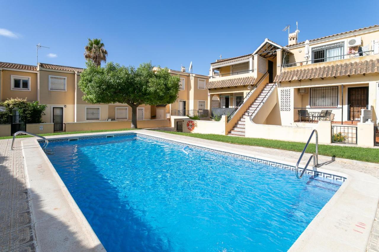 Heads 2 Holiday Homes Apartment Villamartín Exterior foto
