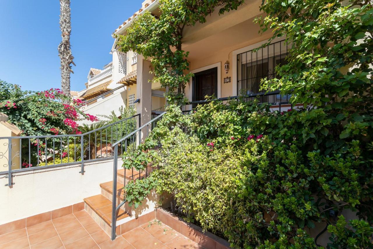 Heads 2 Holiday Homes Apartment Villamartín Exterior foto