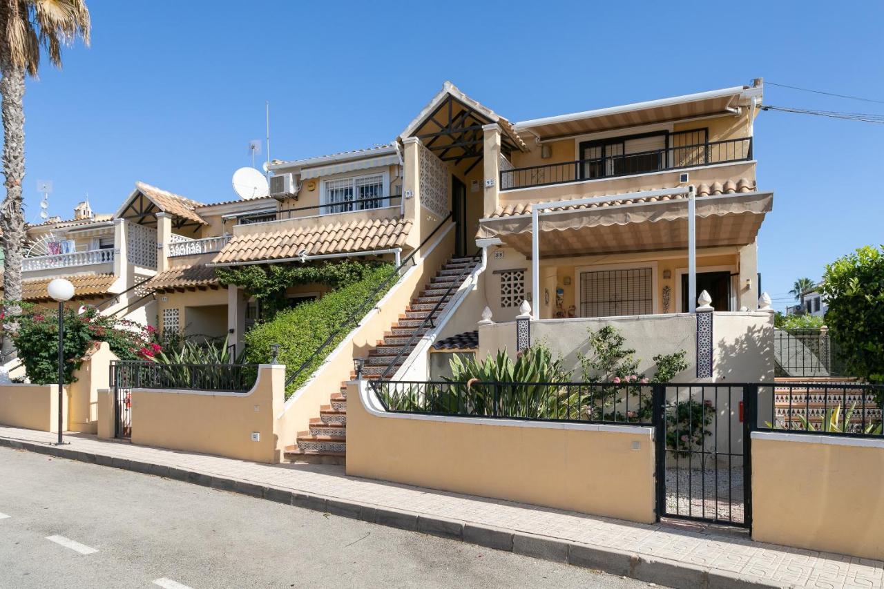 Heads 2 Holiday Homes Apartment Villamartín Exterior foto