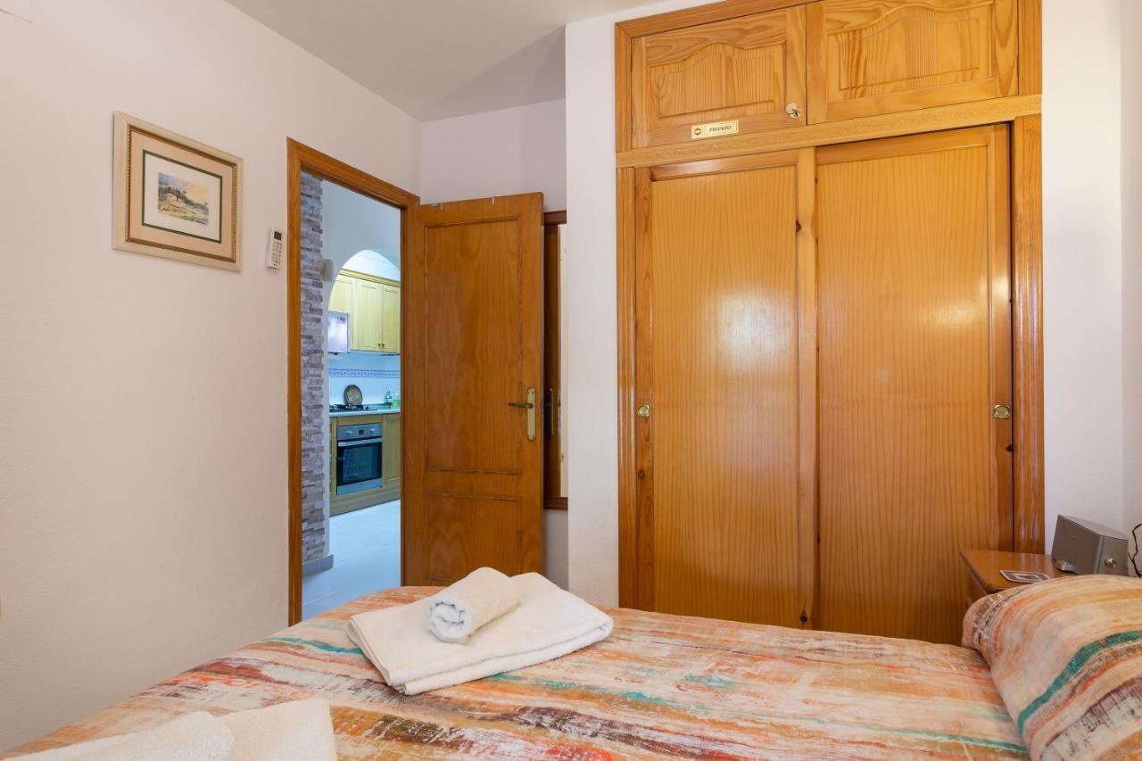 Heads 2 Holiday Homes Apartment Villamartín Exterior foto