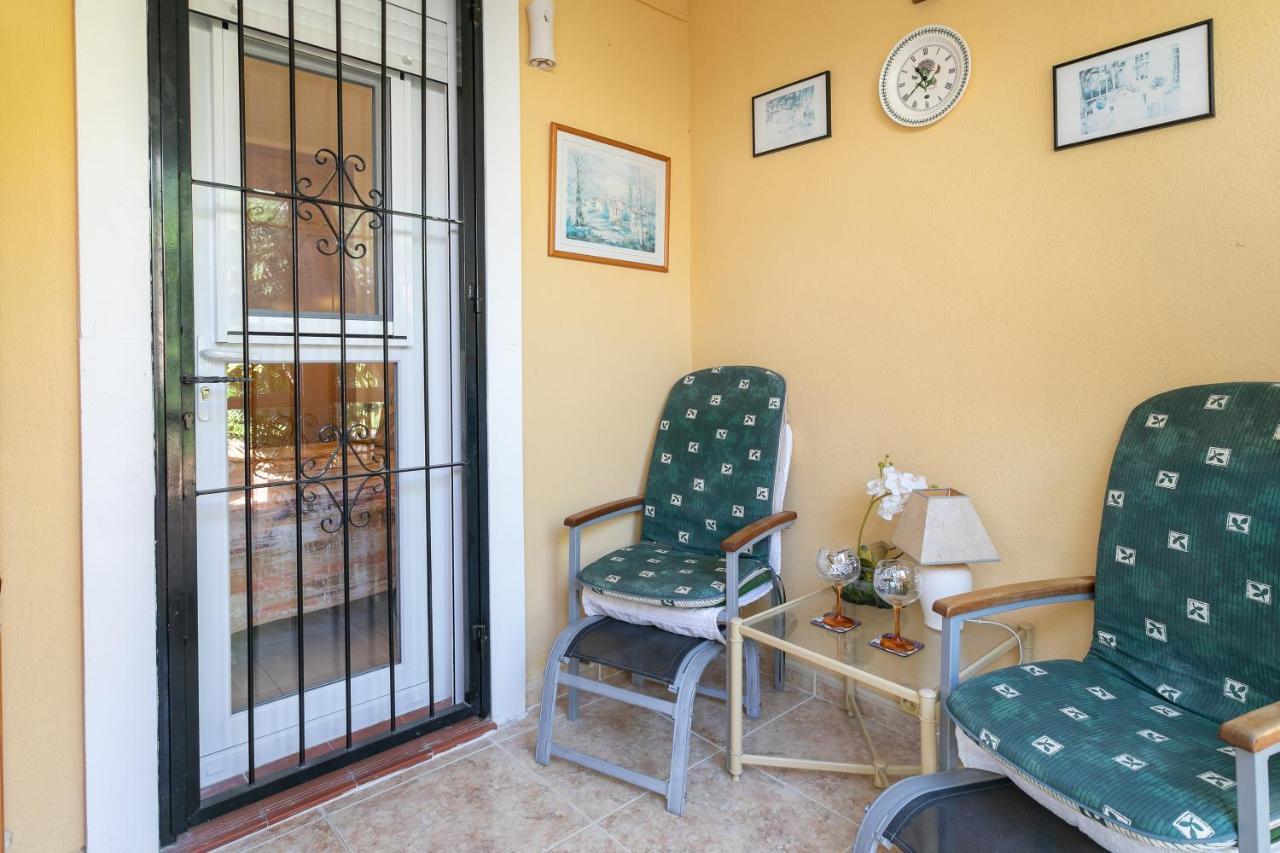 Heads 2 Holiday Homes Apartment Villamartín Exterior foto